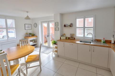 3 bedroom detached house for sale, Kings Chase, Ampfield, Romsey, Hampshire