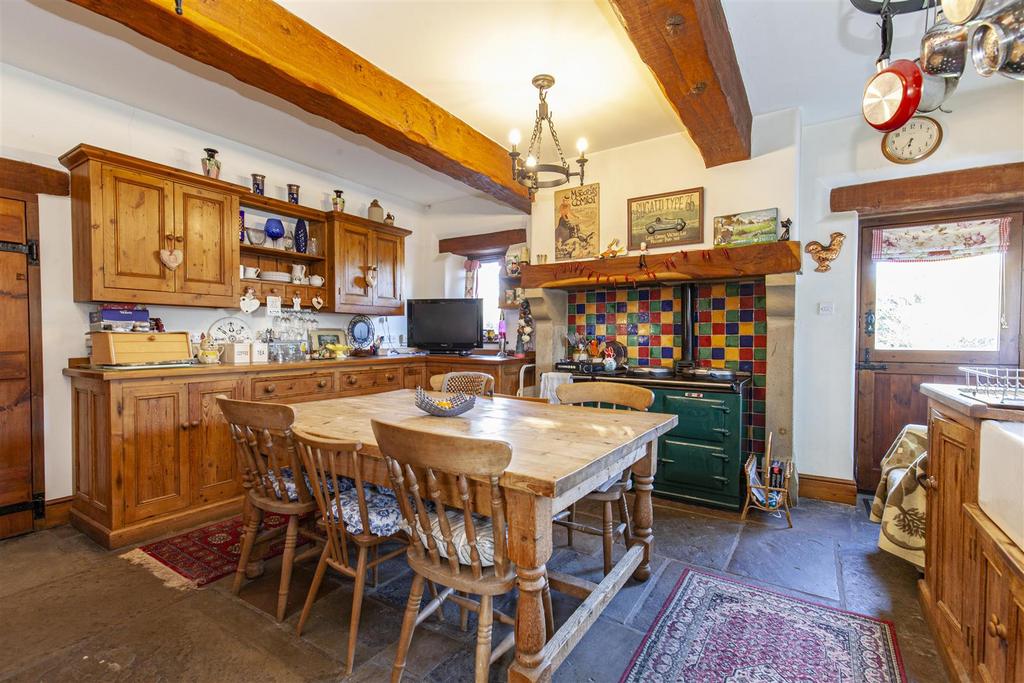 Kitchen-2.jpg