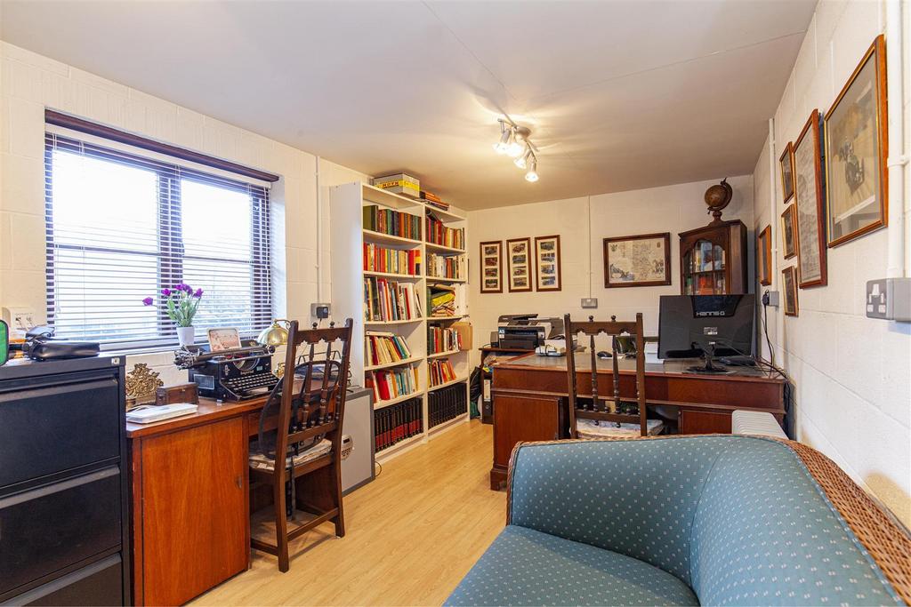 Office-1.jpg