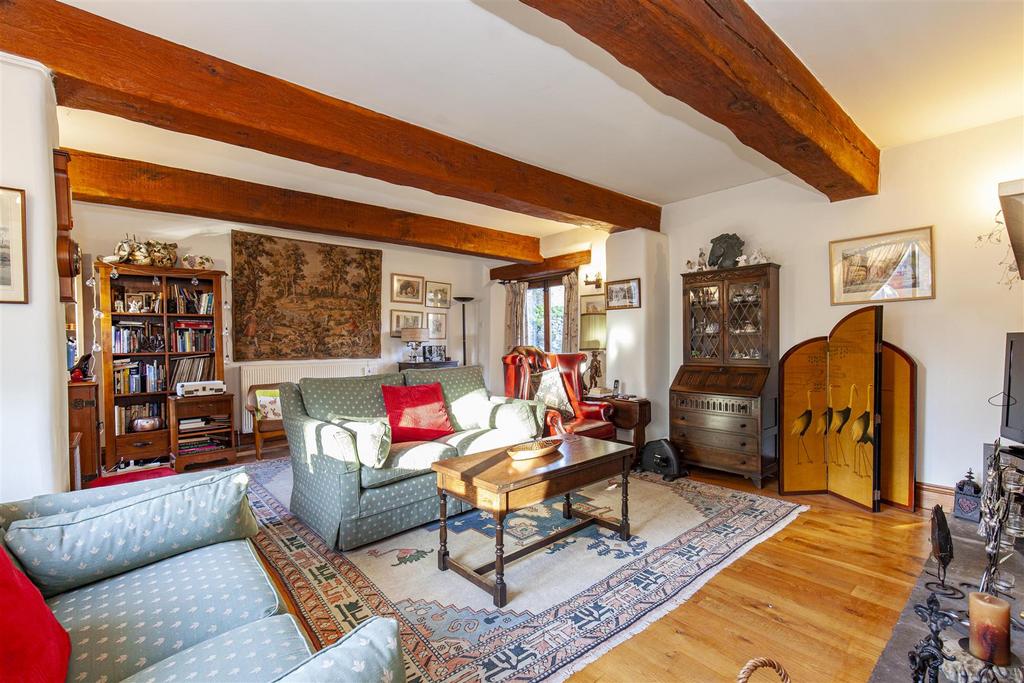 Reception Room-1.jpg