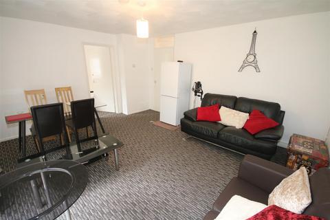 4 bedroom house share to rent, Gore Mews