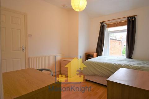 4 bedroom terraced house to rent - Westminster Road, Selly Oak, Birmingham B29