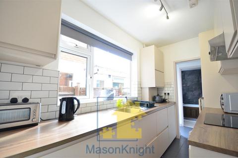 3 bedroom end of terrace house to rent - Westminster Road, Selly Oak, Birmingham B29