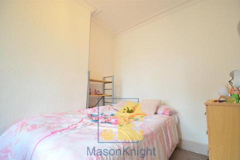 3 bedroom end of terrace house to rent - Westminster Road, Selly Oak, Birmingham B29