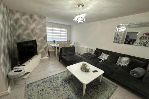 2 bedroom flat for sale, Manton Road, Enfield