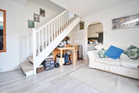 1 bedroom end of terrace house for sale, Telford Drive, Walton-on-Thames, KT12