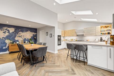 36 Cornwallis Avenue, Folkestone, CT19 5JW
