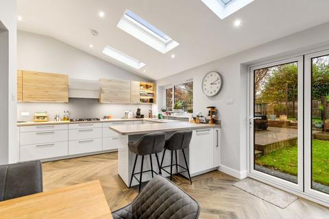 36 Cornwallis Avenue, Folkestone, CT19 5JW