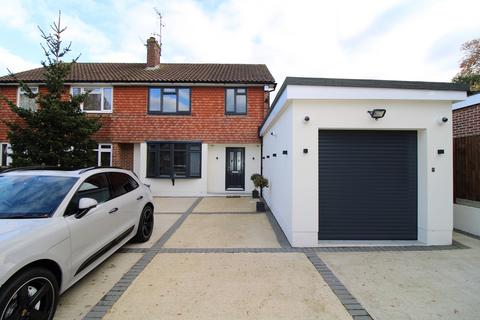 3 bedroom semi-detached house for sale - Oakley Drive, Bromley, BR2