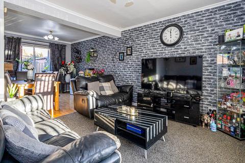 3 bedroom semi-detached house for sale - Boscombe Avenue, Eccles, Manchester, M30