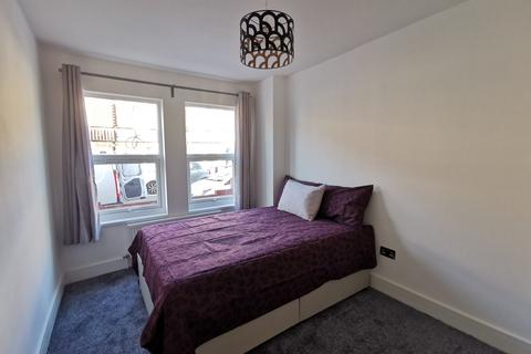 2 bedroom flat to rent - Pitcroft, ReadIng, BerkshIre, RG6