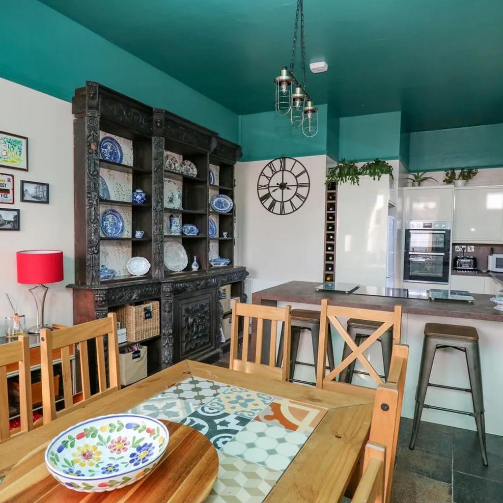 Kitchen / Dining Room / Living Room