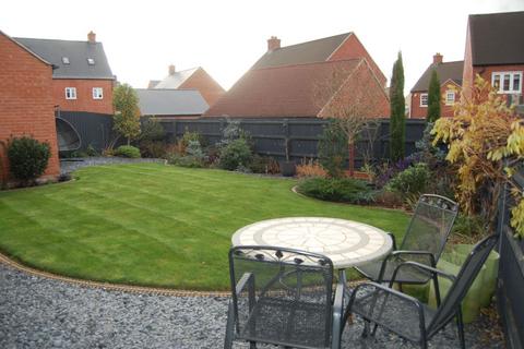 27 Cartmel Close, Towcester, NN12 6UA