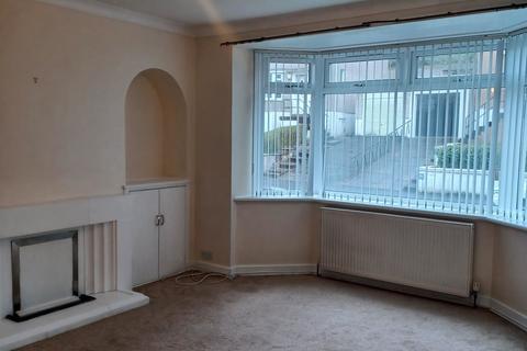 3 bedroom flat to rent, Weymouth Dr, Glasgow G12