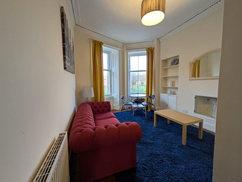 Lounge b