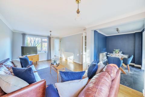 3 bedroom end of terrace house for sale - Sandpiper Road, Lordswood, Southampton, Hampshire, SO16