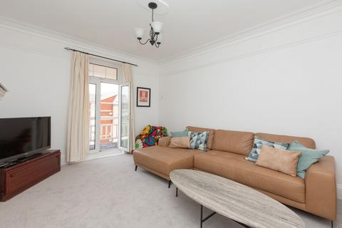 Flat 13, St Mildreds Court Beach Road, Westgate-on-sea, CT8 8AE
