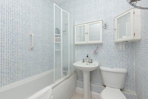 Flat 13, St Mildreds Court Beach Road, Westgate-on-sea, CT8 8AE