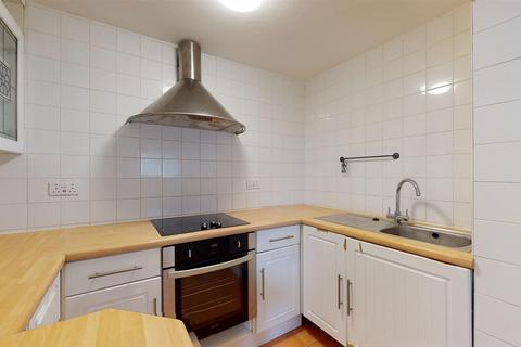 Flat 26, St Mildreds Court Beach Road, Westgate-on-sea, CT8 8AE