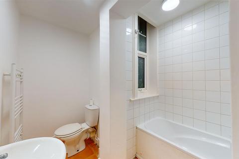 Flat 26, St Mildreds Court Beach Road, Westgate-on-sea, CT8 8AE