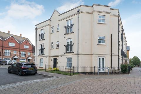 2 bedroom flat for sale, College Square, Westgate-On-Sea, CT8