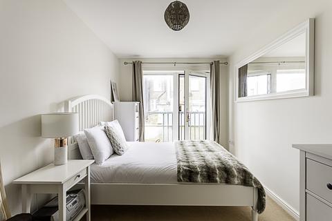 2 bedroom flat to rent,  New Road, London E1
