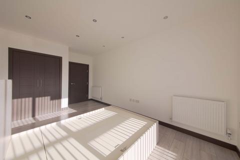 1 bedroom flat to rent, 2 Harrow Lane, Maidenhead, SL6