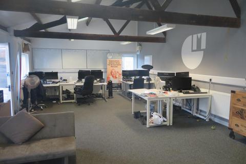 Office to rent - Margaretting