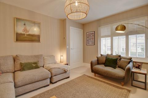 10 Mill Square, Horsforth, Leeds, LS18 4GJ
