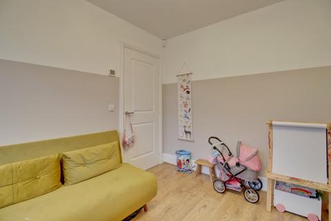 10 Mill Square, Horsforth, Leeds, LS18 4GJ