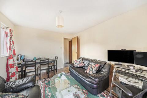 1 bedroom flat for sale - Gables Close, Lee