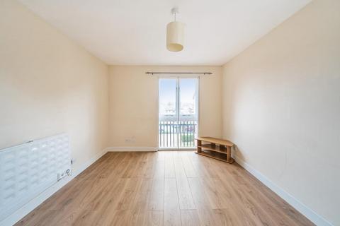 68 Gables Close, London, SE12 0UE