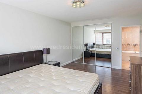 3 bedroom flat for sale - Southbury Loudoun Road,