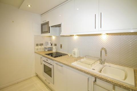 2 bedroom apartment to rent, Whitehall Waterfront, Riverside Way, Leeds, LS1