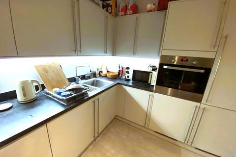1 bedroom apartment to rent, Fielders Crescent, Barking IG11