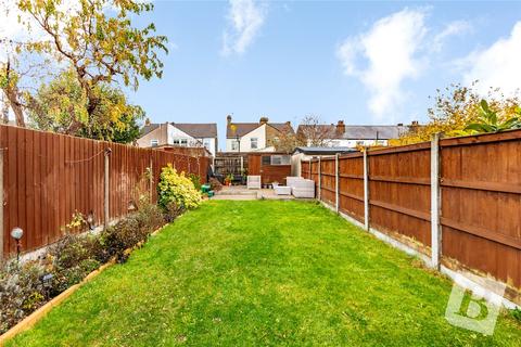 2 bedroom semi-detached house for sale - Drummond Road, Romford, RM7