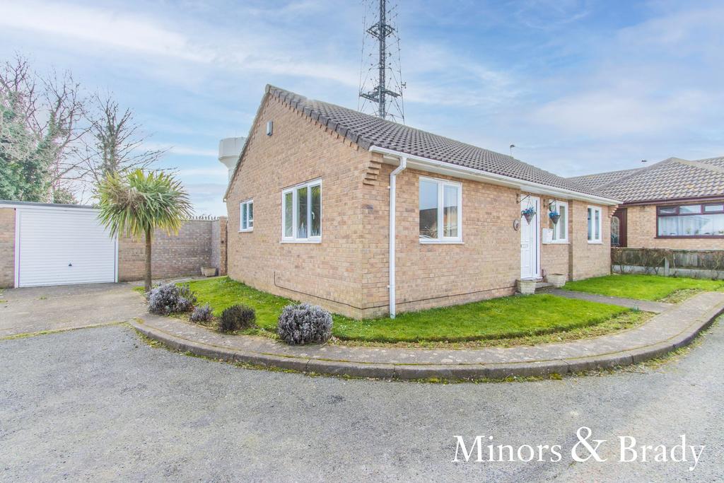 Covent Garden Road, CaisterOnSea, NR30 3 bed detached bungalow for