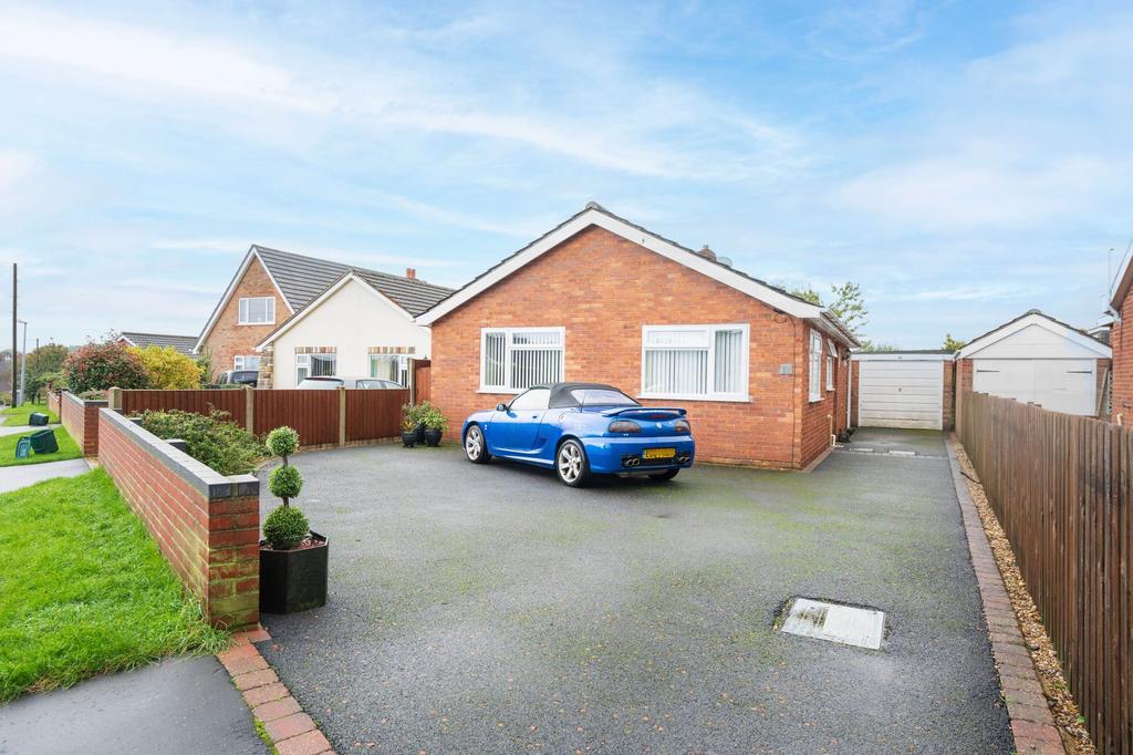 Christine Road, Spixworth, NR10 3 bed detached bungalow for sale £260,000