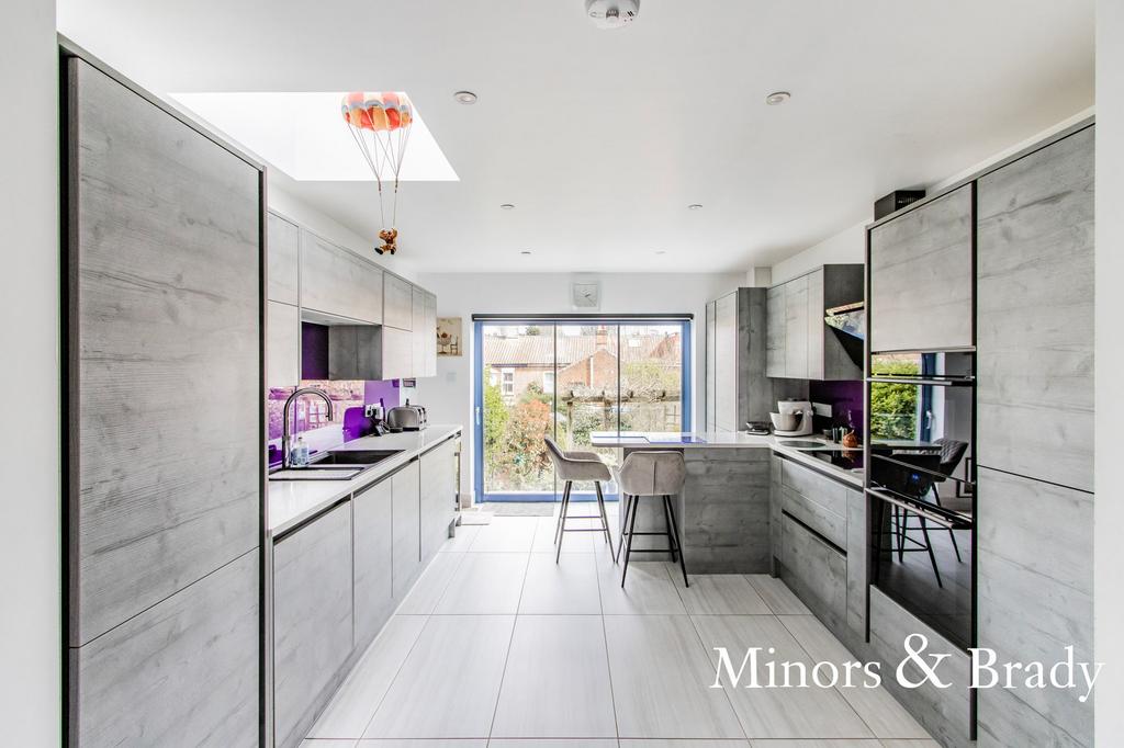 Cardiff Road, Norwich, NR2 2 bed terraced house for sale £325,000