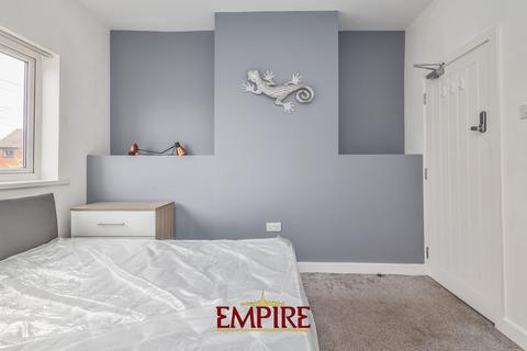 1 bedroom in a house share to rent, Shortheath Road, Erdington B23 6JY