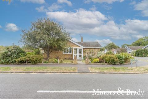 3 bedroom detached bungalow for sale - Caystreward, Great Yarmouth, NR30