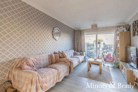 24 Lynfield Road, North Walsham, NR28 0BG