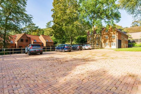 2 bedroom flat for sale - Overstrand Road, Cromer, NR27