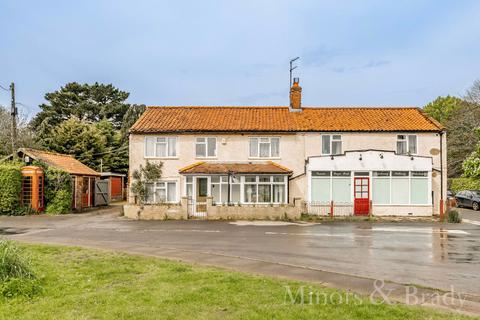 6 bedroom detached house for sale, Chapel Lane, Beeston, PE32