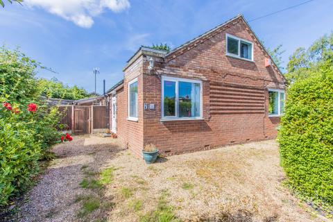 4 bedroom chalet for sale - West Avenue, Ormesby, NR29