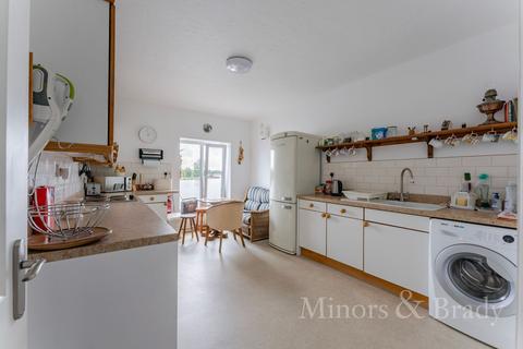 2 bedroom flat for sale, Swonnells Walk, Everitt Court Swonnells Walk, NR32