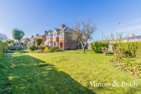 3 bedroom semi-detached house for sale, Beatty Road, Great Yarmouth, NR30