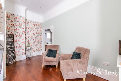Beach House Beach Road, Lowestoft, NR32 1DS