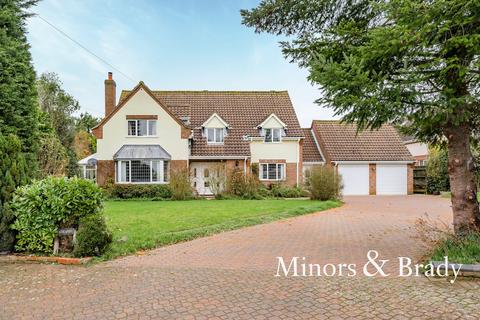 4 bedroom detached house for sale, Norwich Road, Ludham, NR29
