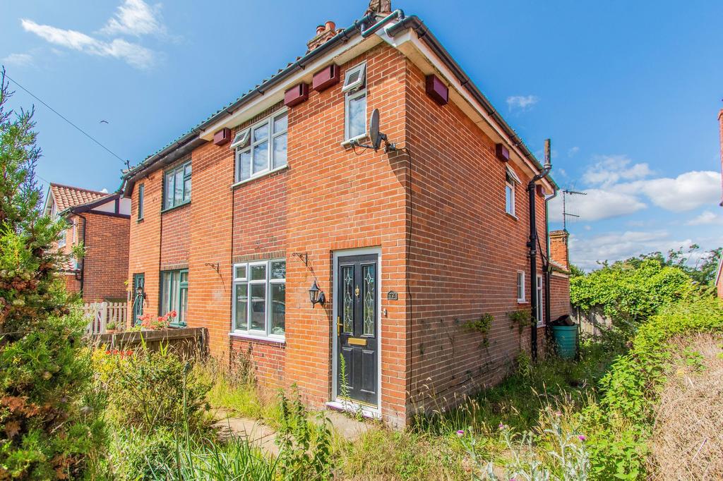 Southwold Road, Wrentham, NR34 2 bed semidetached house for sale £